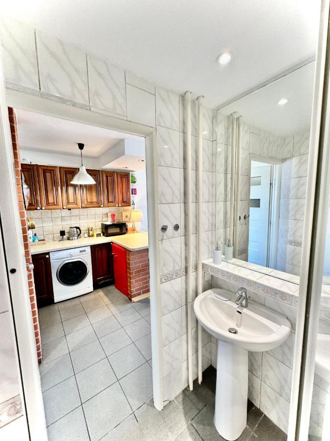 Super Apartament White Warszawa 2X Metro Scisle Centrum Wifi 300 Mbs New Eksteriør billede